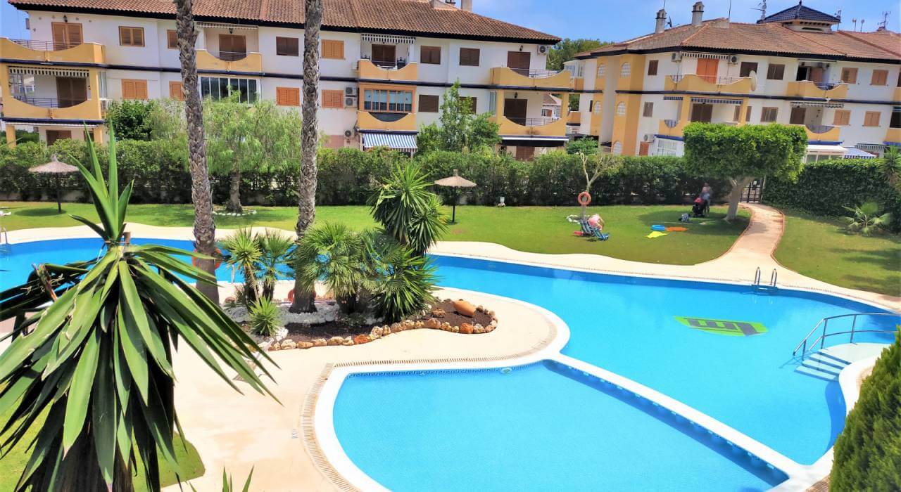 owner association swimming pool