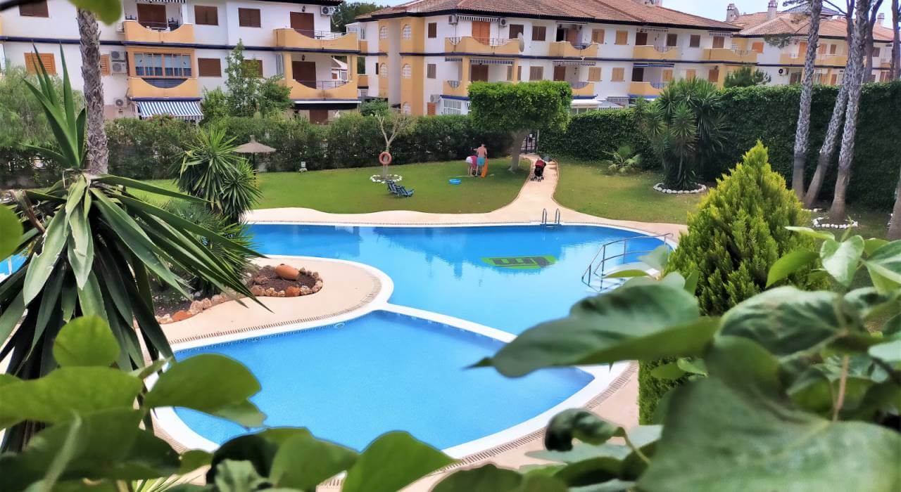 owner association swimming pool